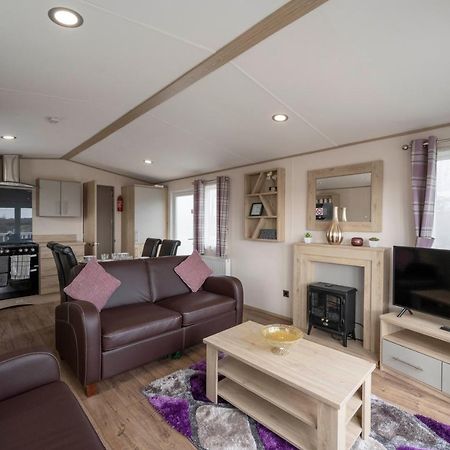 Hallcroft Fishery And Holiday Park Retford Ngoại thất bức ảnh